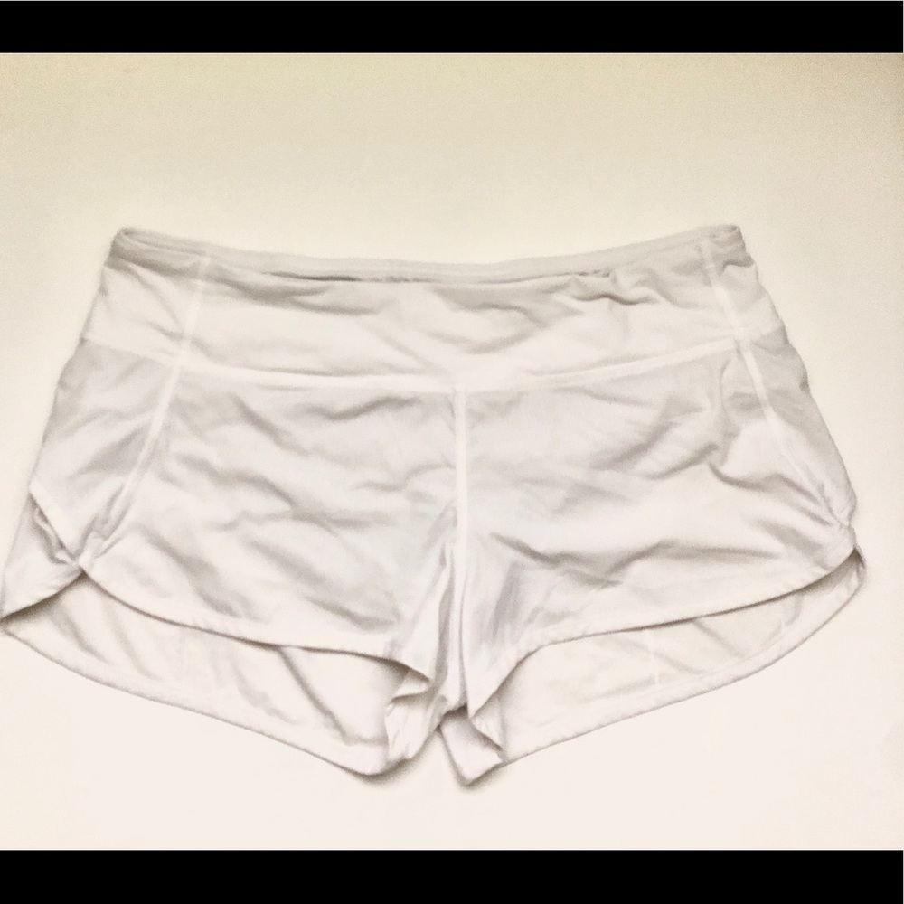Women’s Lululemon Speed Shorts size 8 white